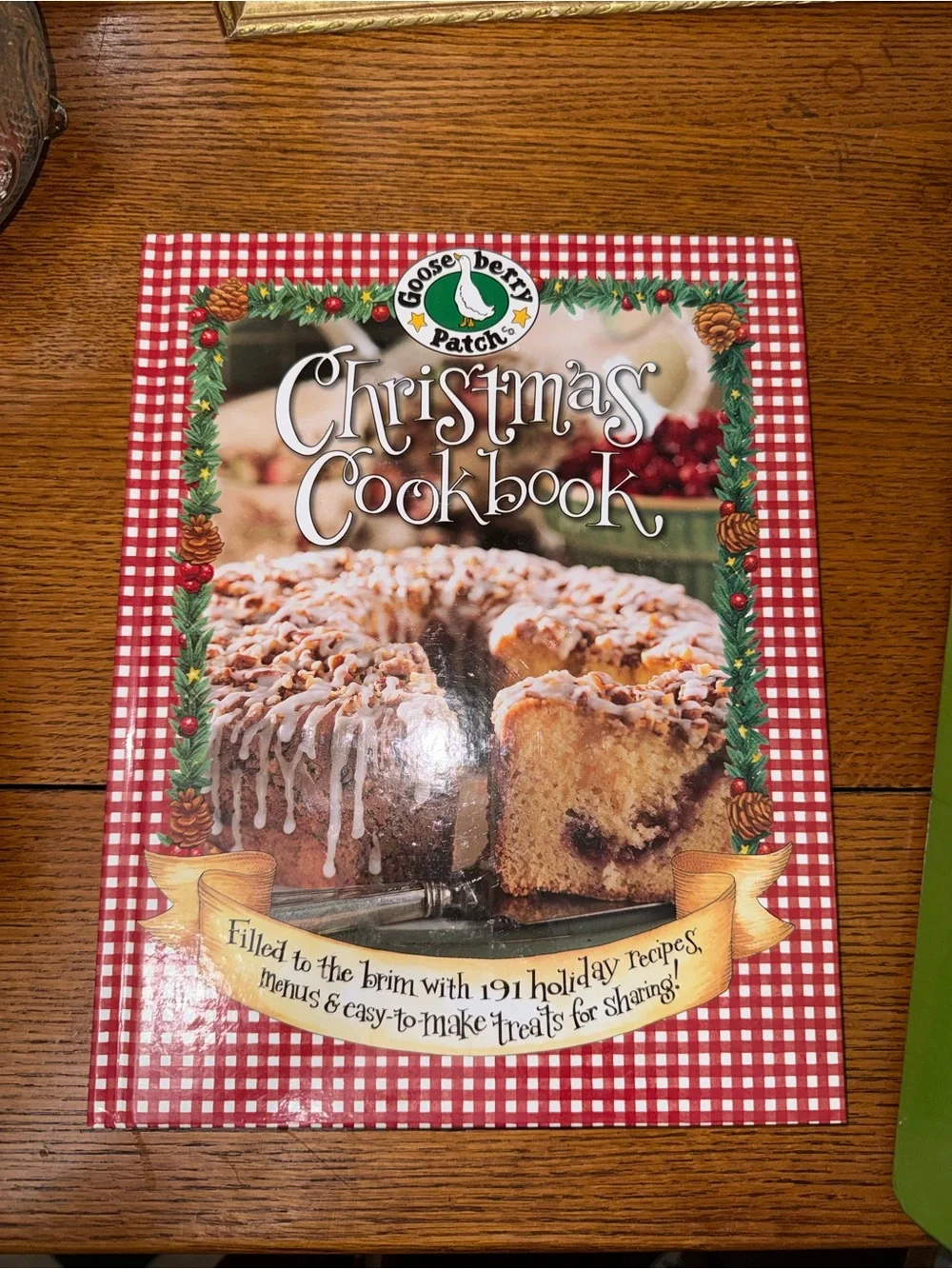 4 Set of Gooseberry Patch Christmas Books